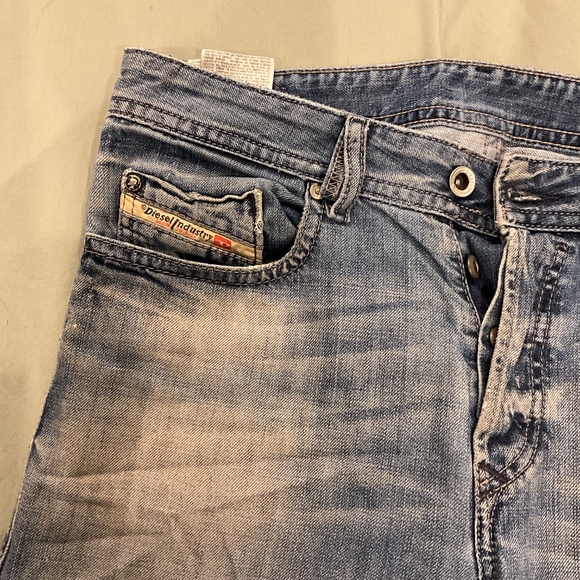 Diesel Buster 30x32 - Picture 3 of 7